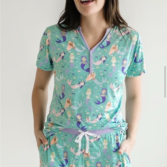 (Set of 2) Little Sleepies Women's Short Sleeve Pajama Tops M - Picture 6 of 6